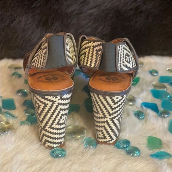 Lucky brand wedges 5.5 (3705) - Picture 5 of 10